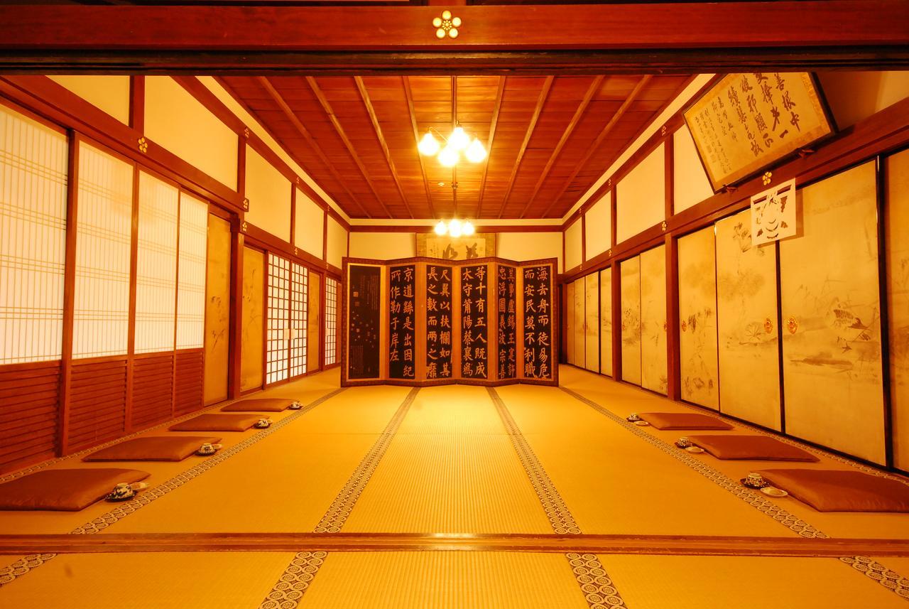 Koyasan Shukubo Saizenin Hotel Buitenkant foto
