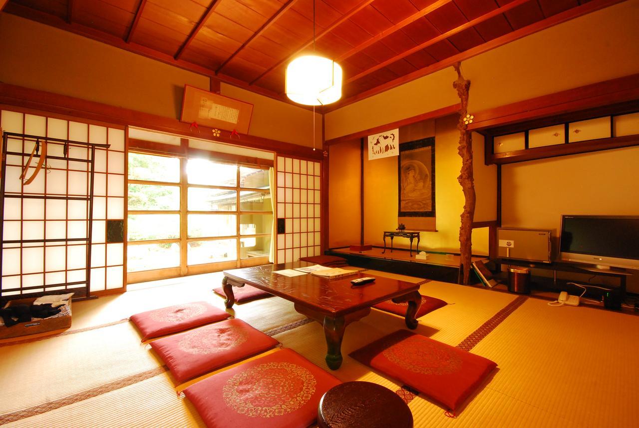 Koyasan Shukubo Saizenin Hotel Buitenkant foto
